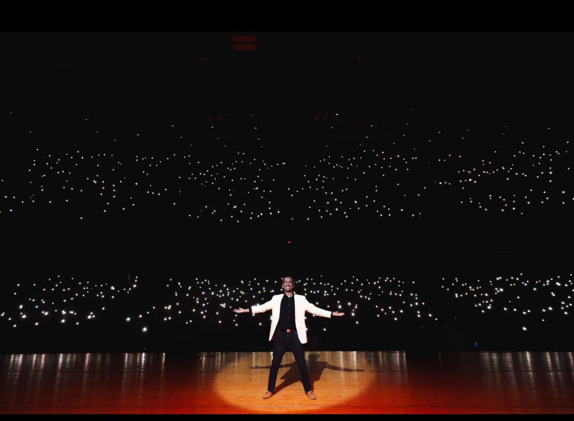 Dr. Pal MedCom Event Background